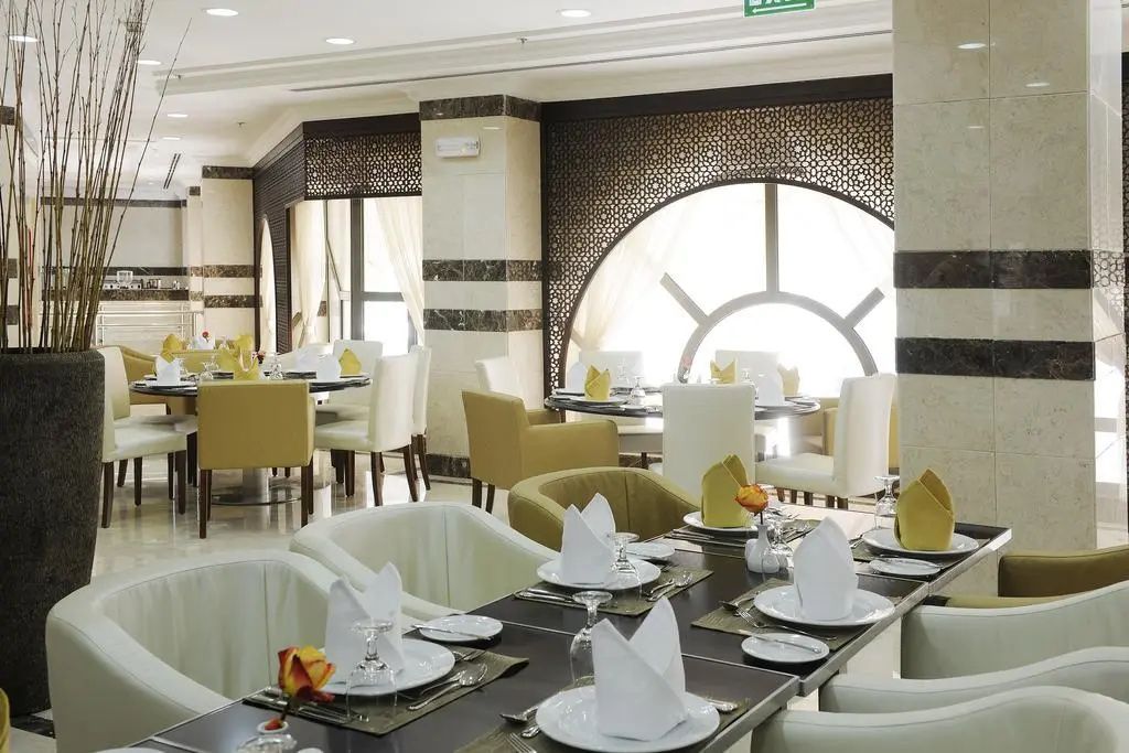 مطعم