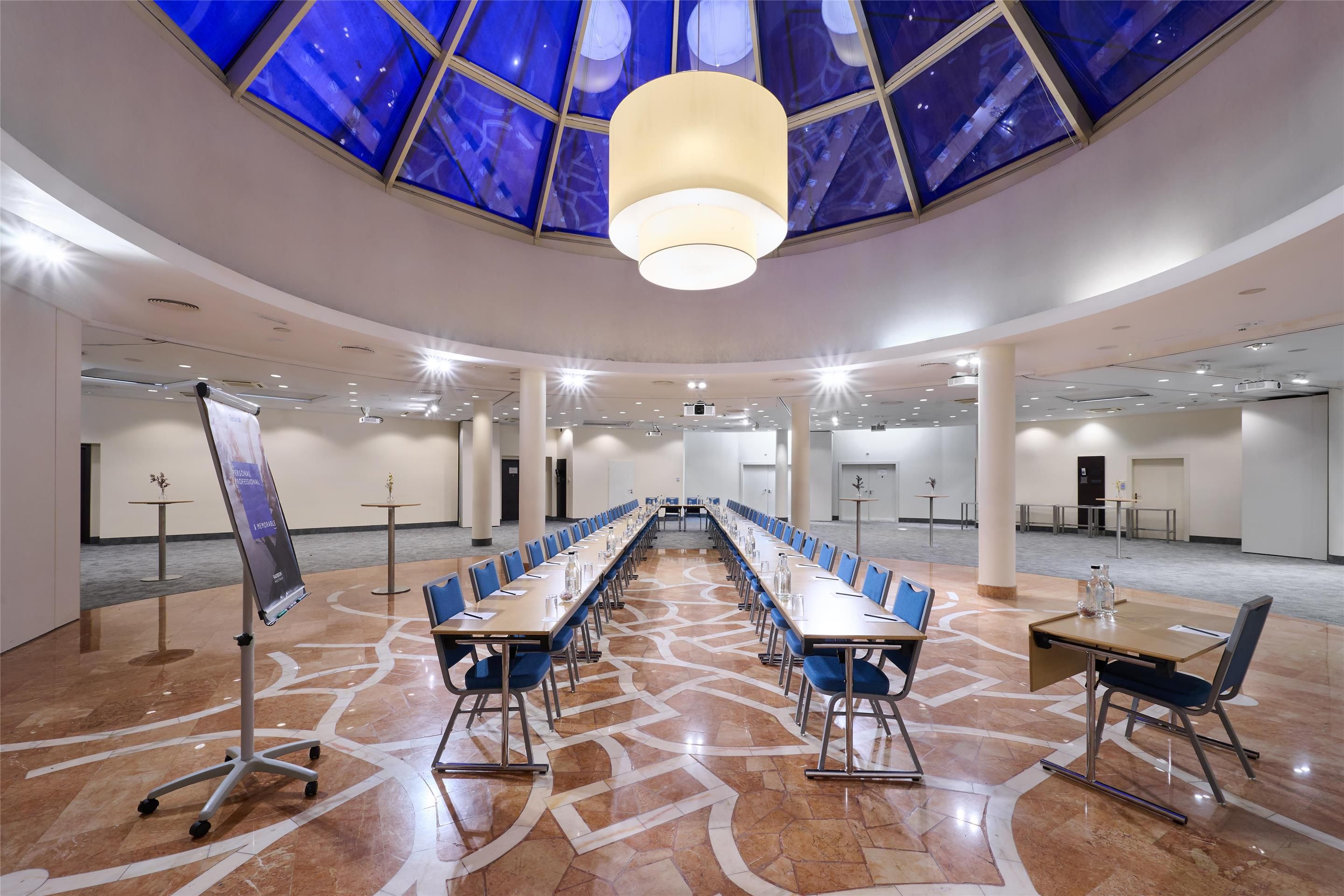 غرفة الاجتماعات