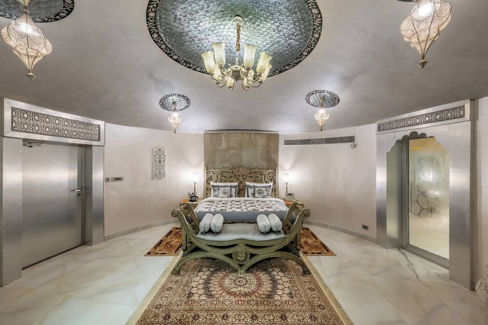 آخر