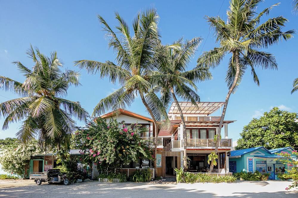 آخر