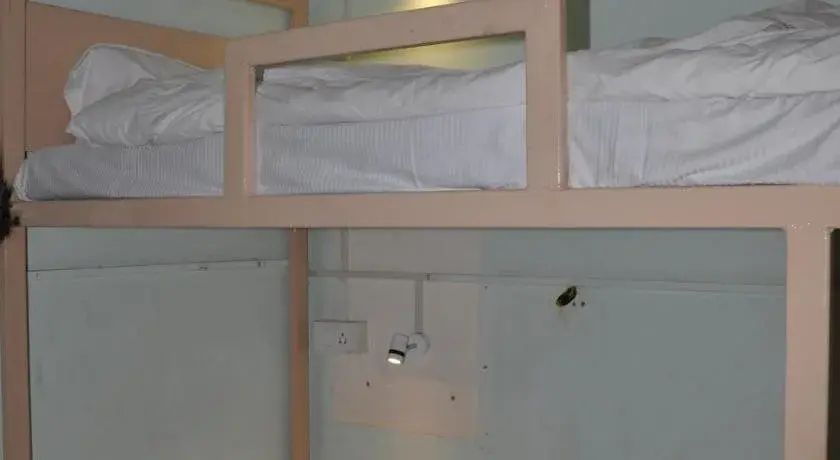 آخر
