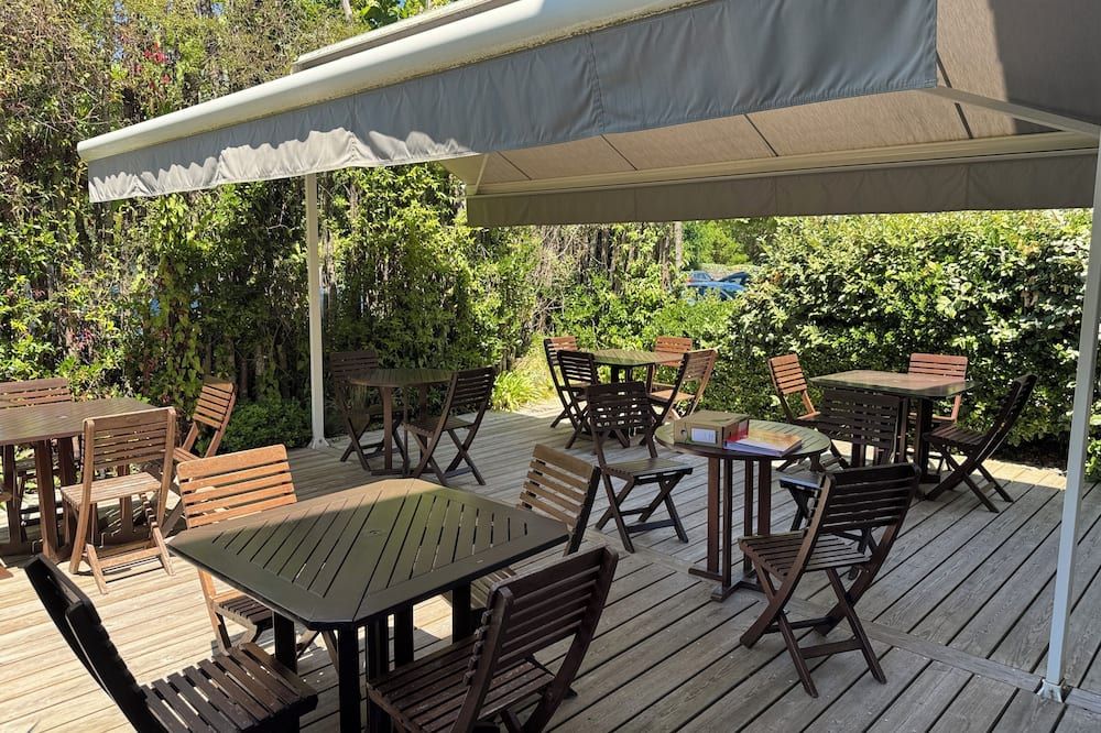 شرفة مرصوفة