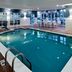 حوض السباحة
