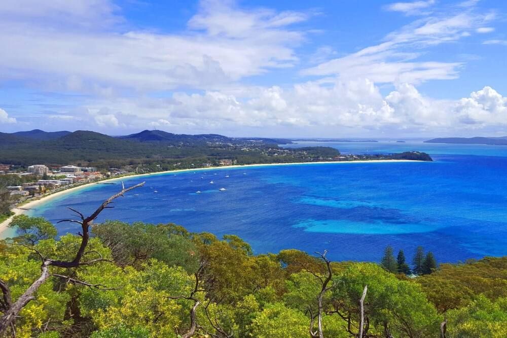 حوض السباحة صورة