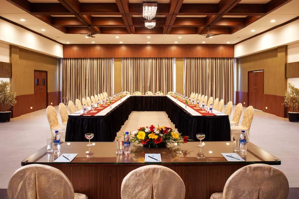 غرفة الاجتماعات