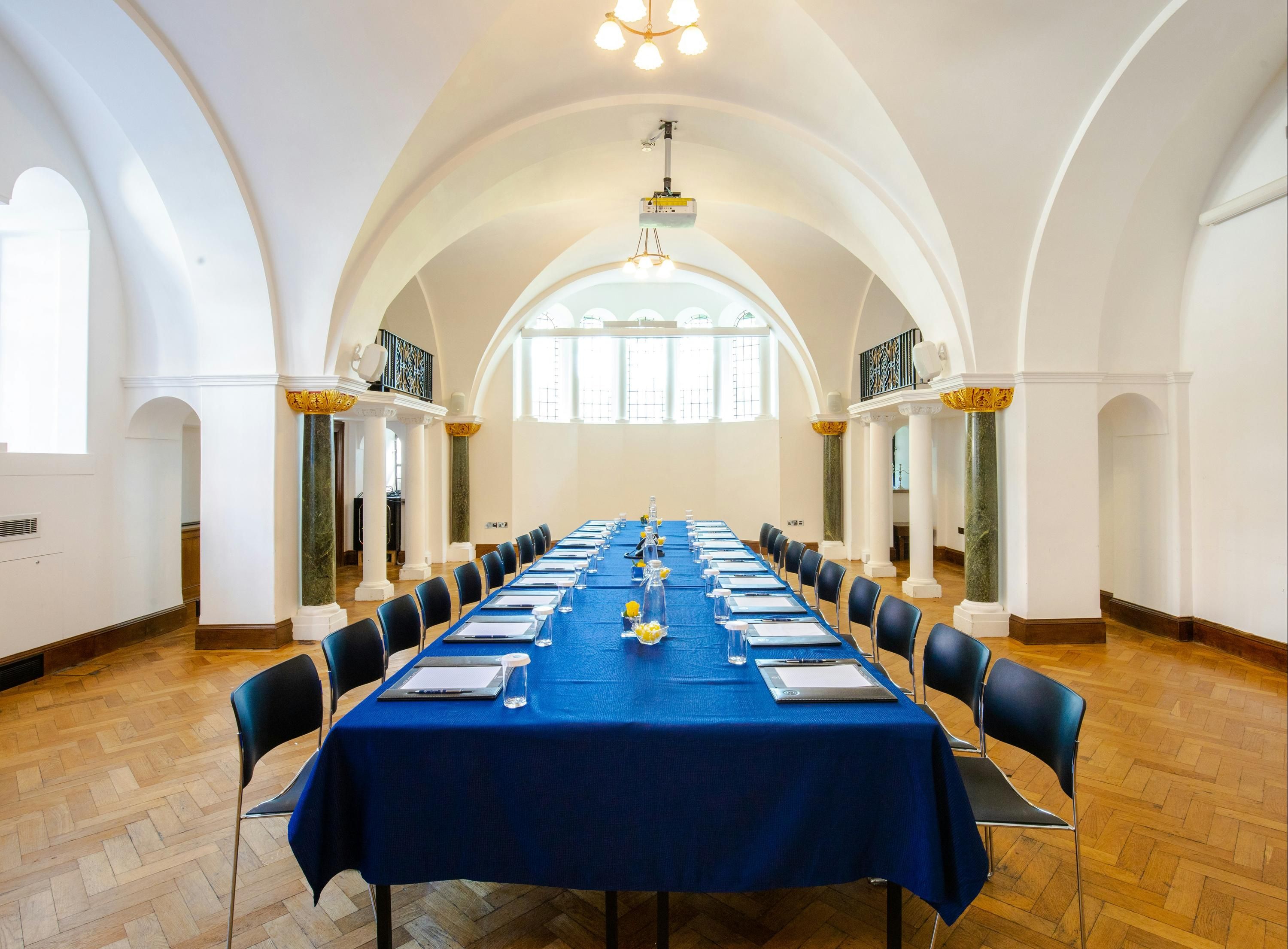 غرفة الاجتماعات