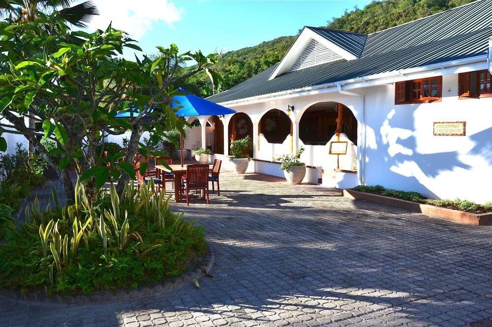 شرفة مرصوفة