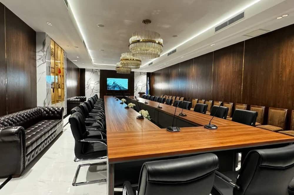 غرفة الاجتماعات