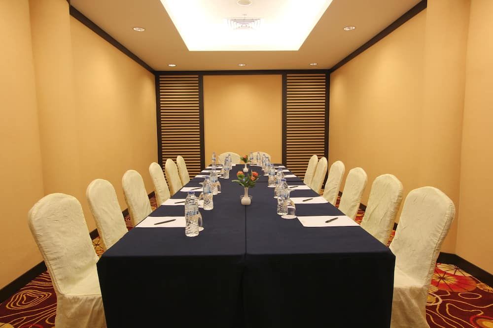 غرفة الاجتماعات