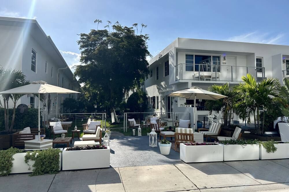 شرفة مرصوفة