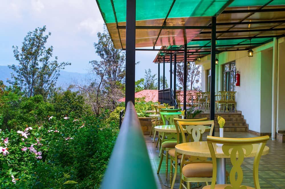 شرفة مرصوفة