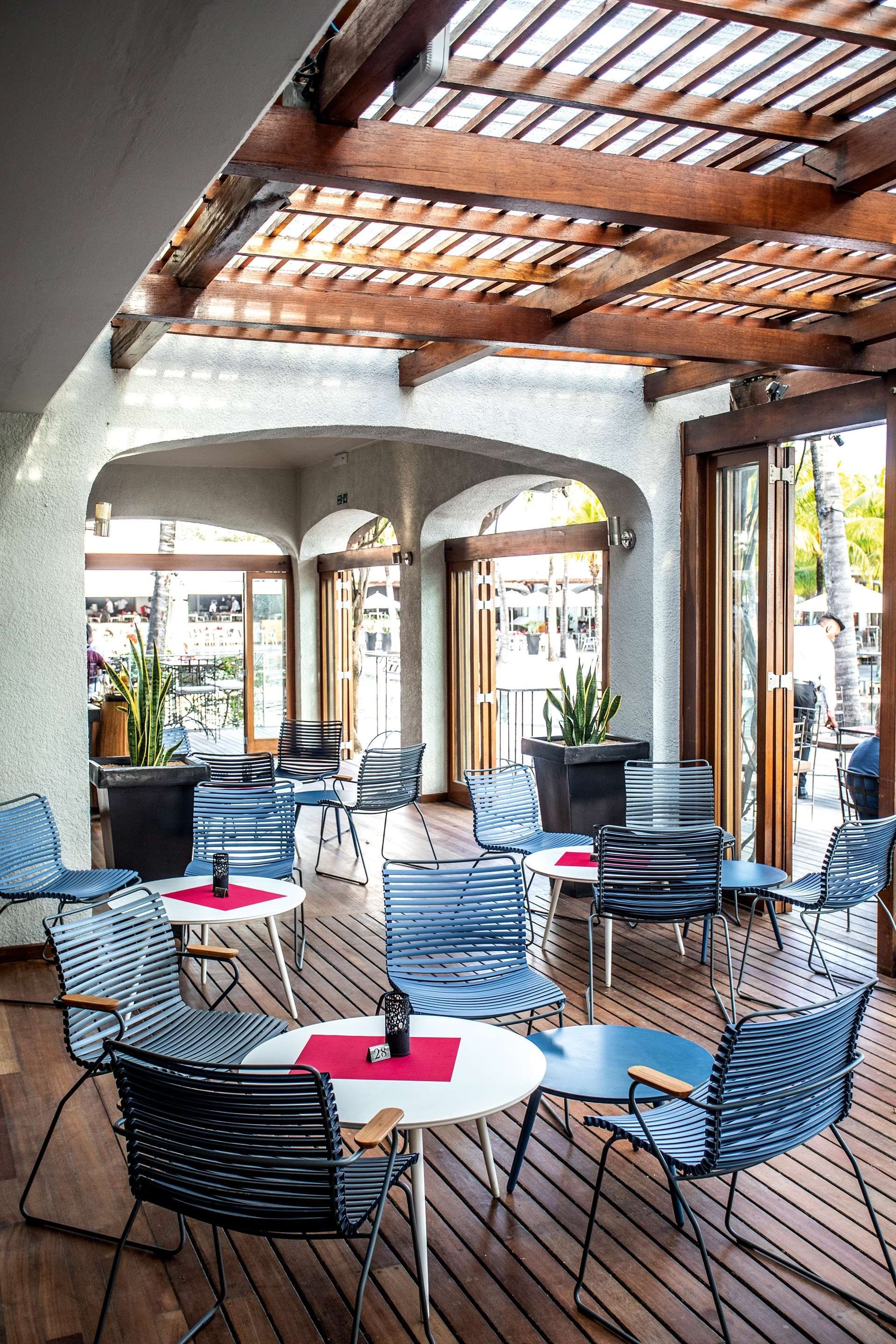 شرفة مرصوفة