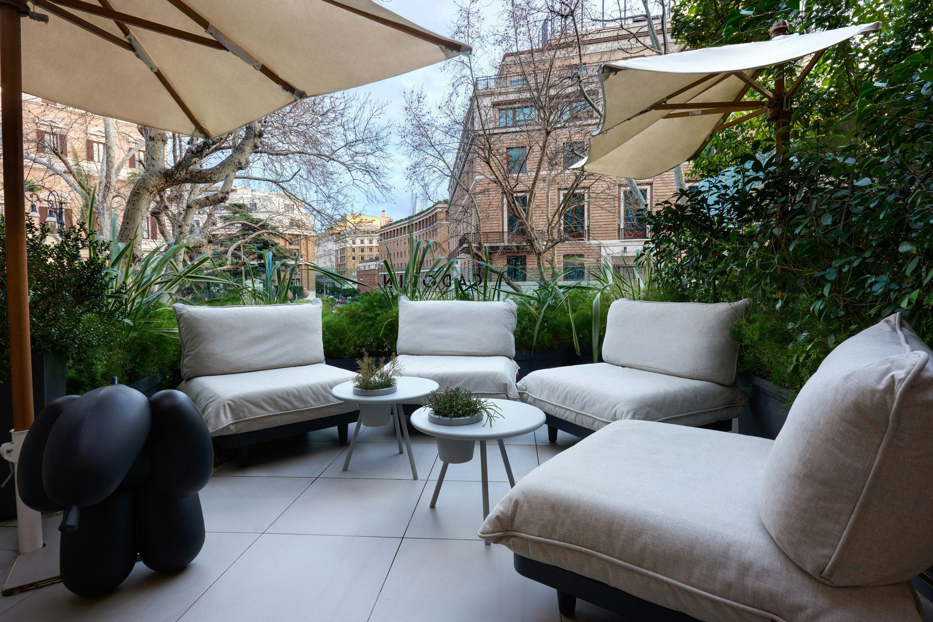 شرفة مرصوفة