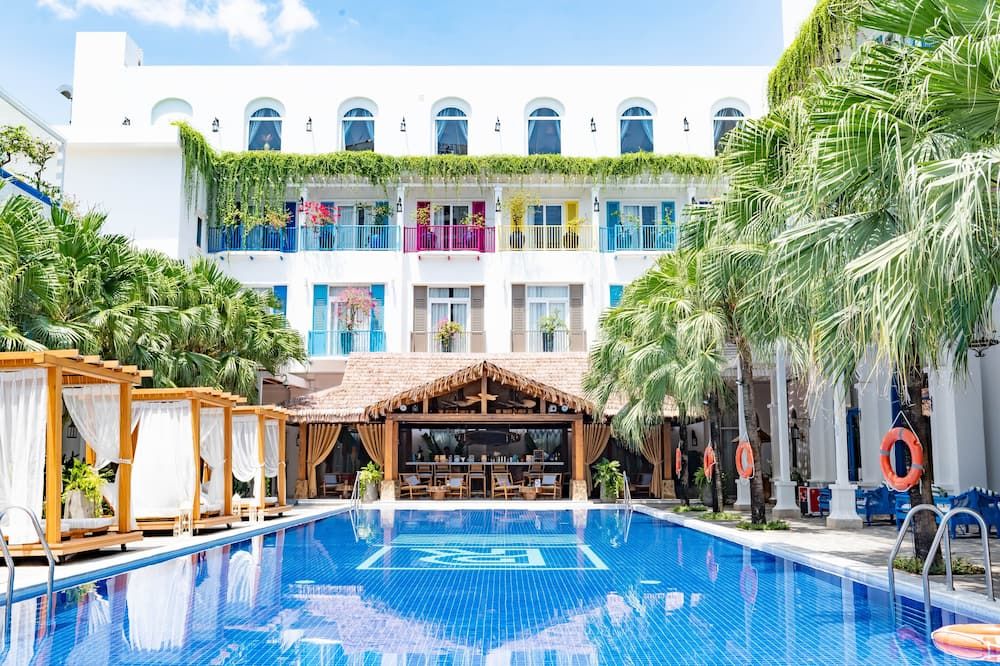 حوض السباحة صورة