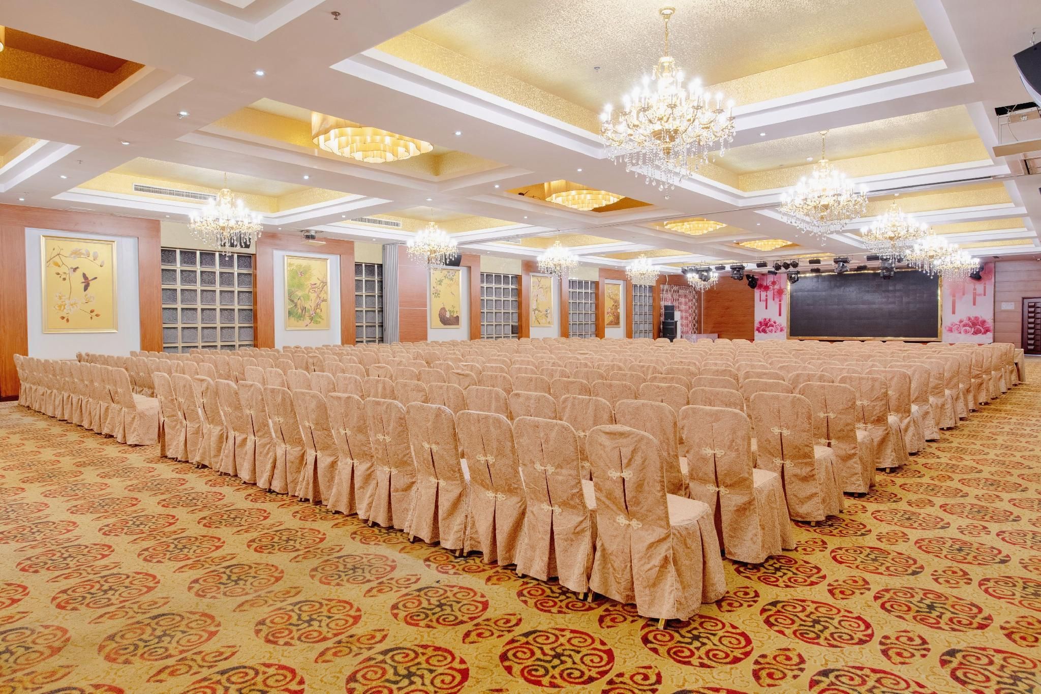 غرفة الاجتماعات