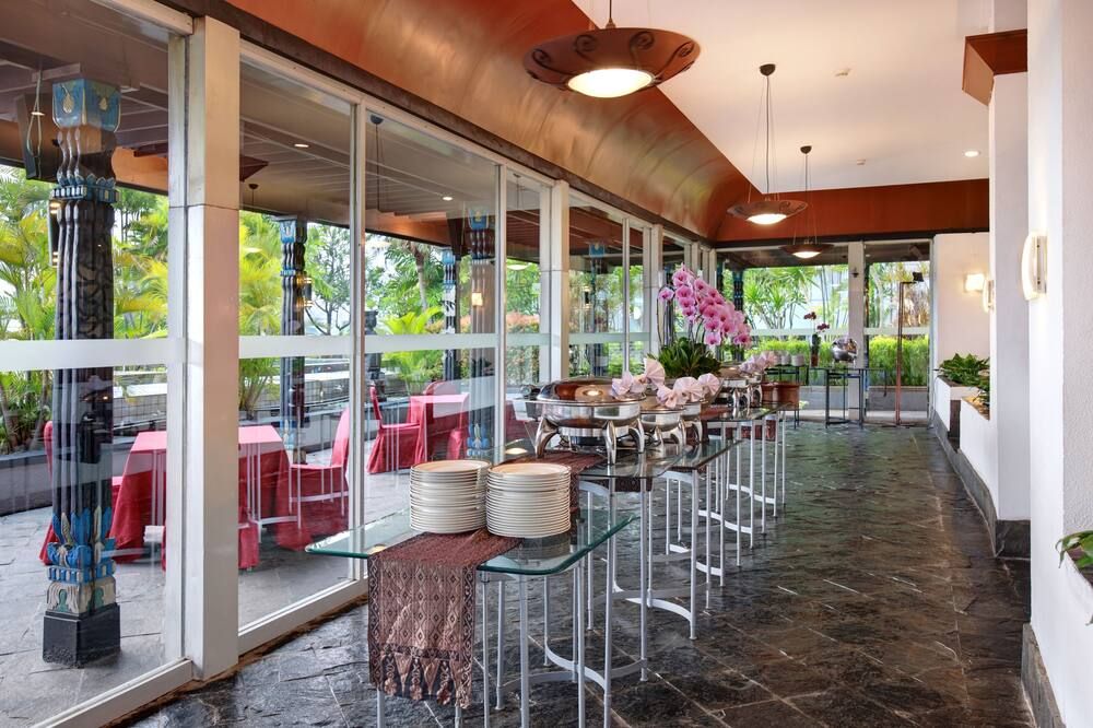 غرفة الاجتماعات