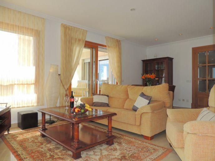 غرفة معيشة صورة