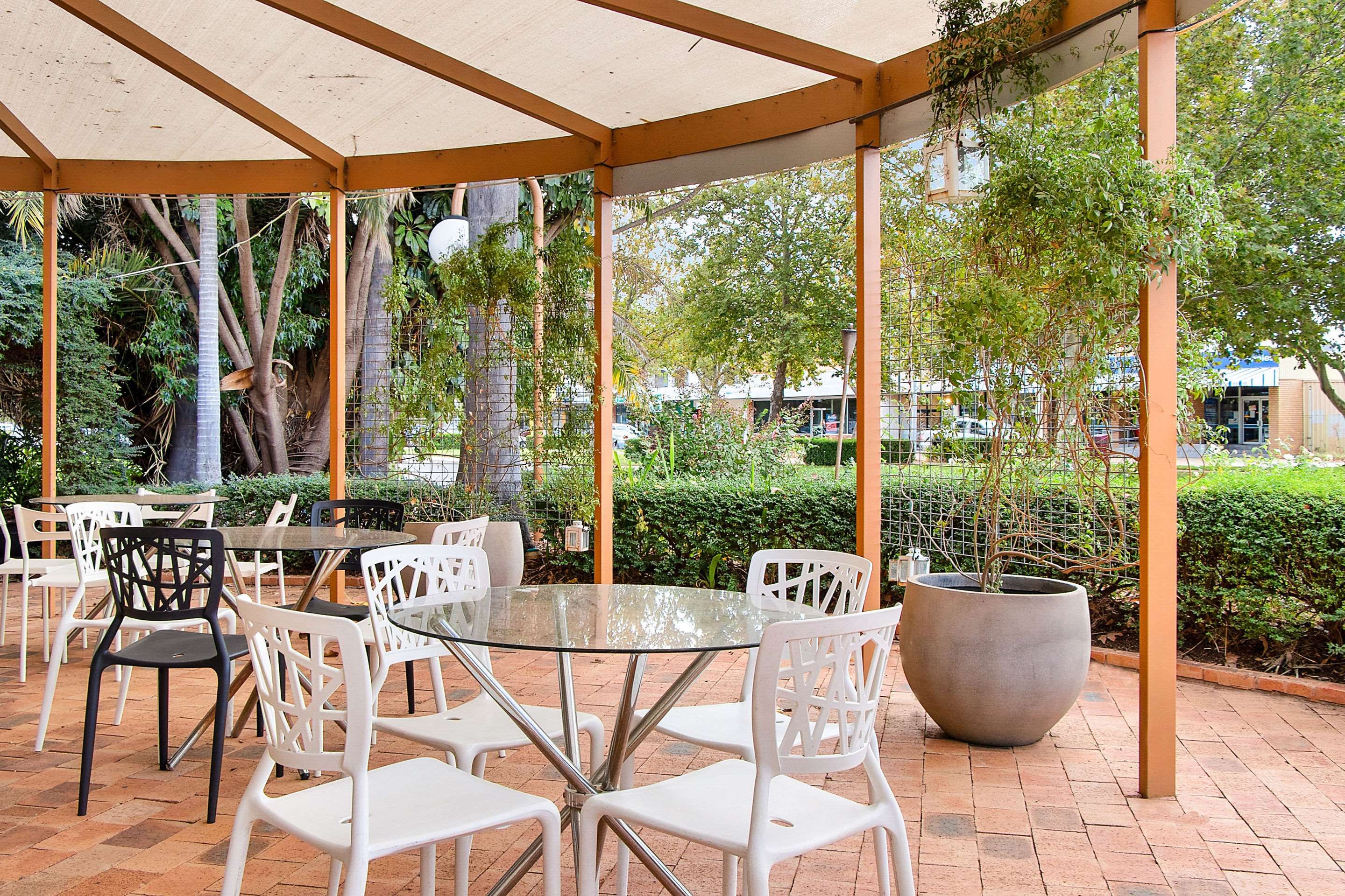 شرفة مرصوفة