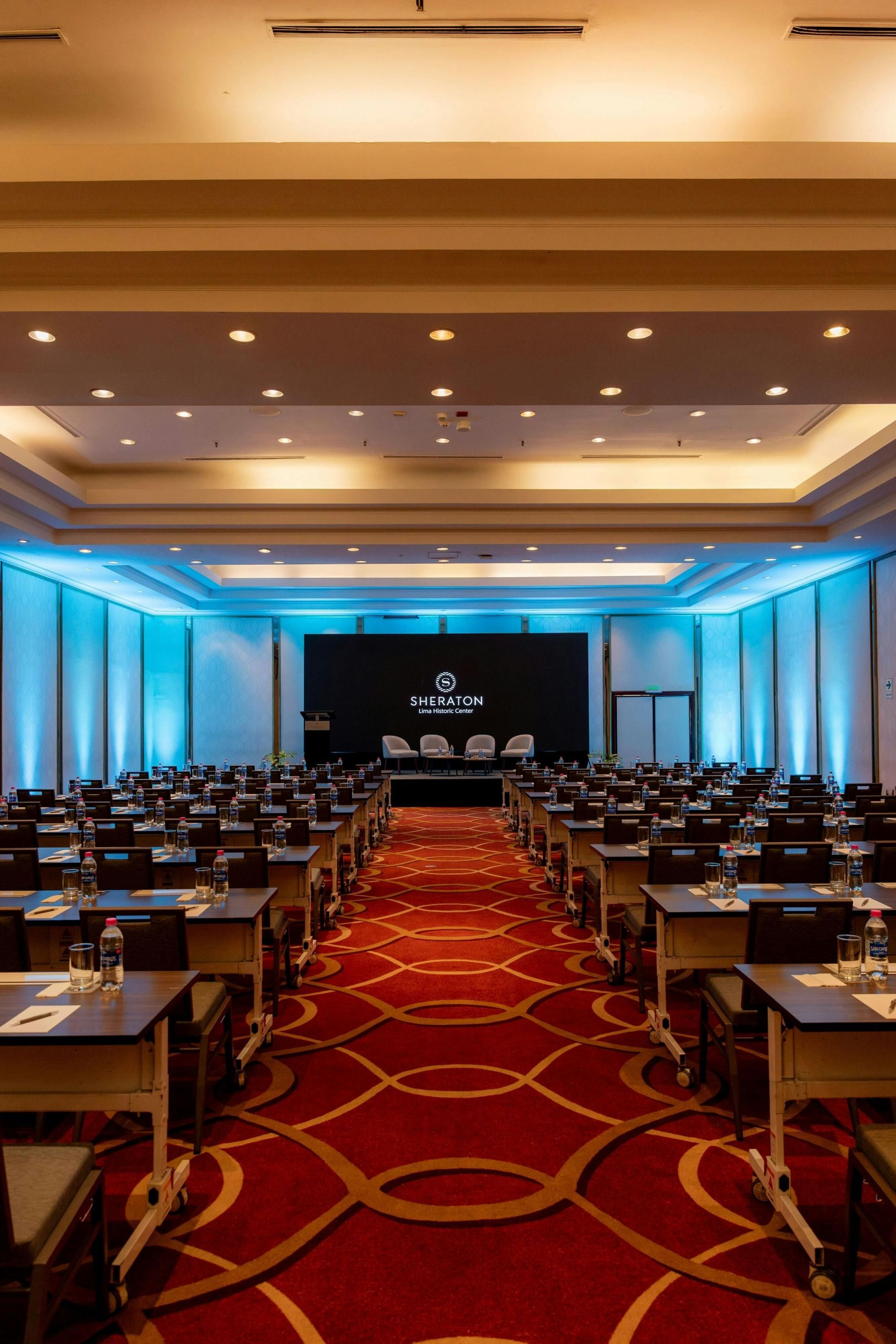 غرفة الاجتماعات