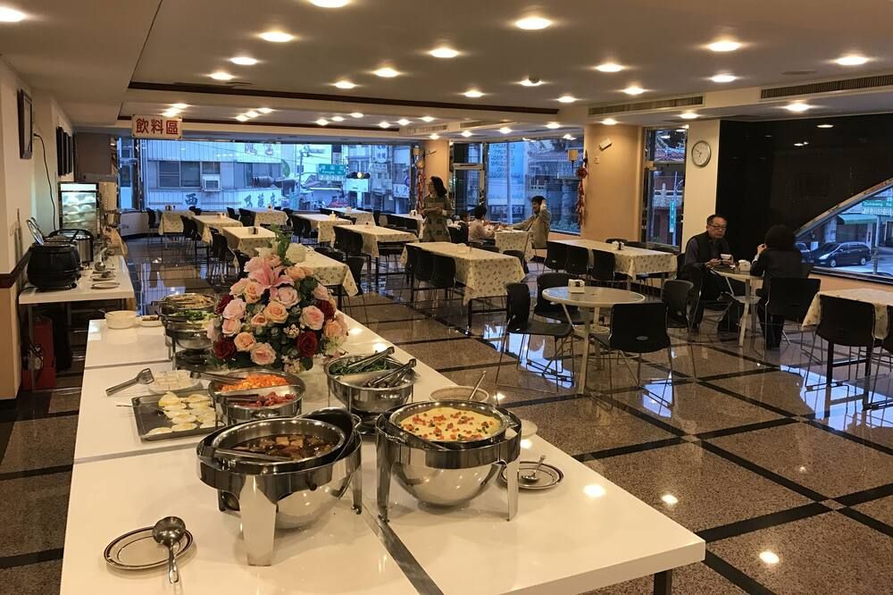 مطعم