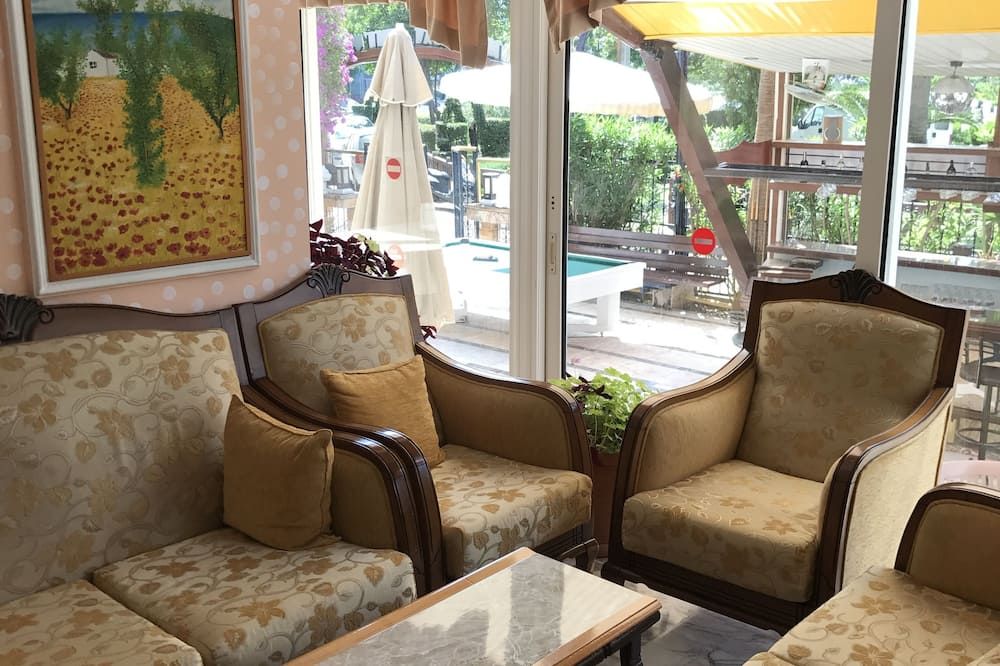 غرفة معيشة صورة