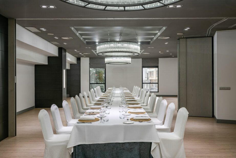 غرفة الاجتماعات