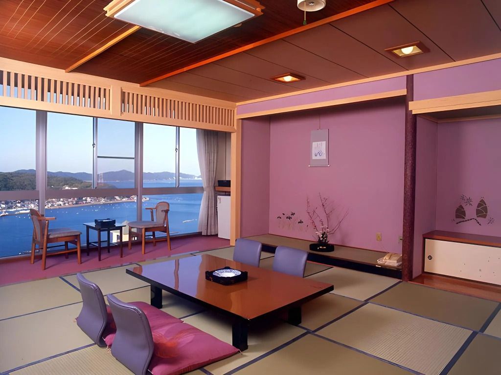 غرفة طعام صورة