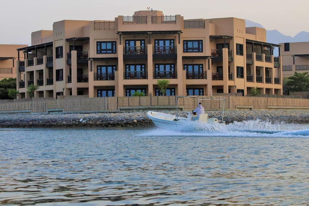 مبنى