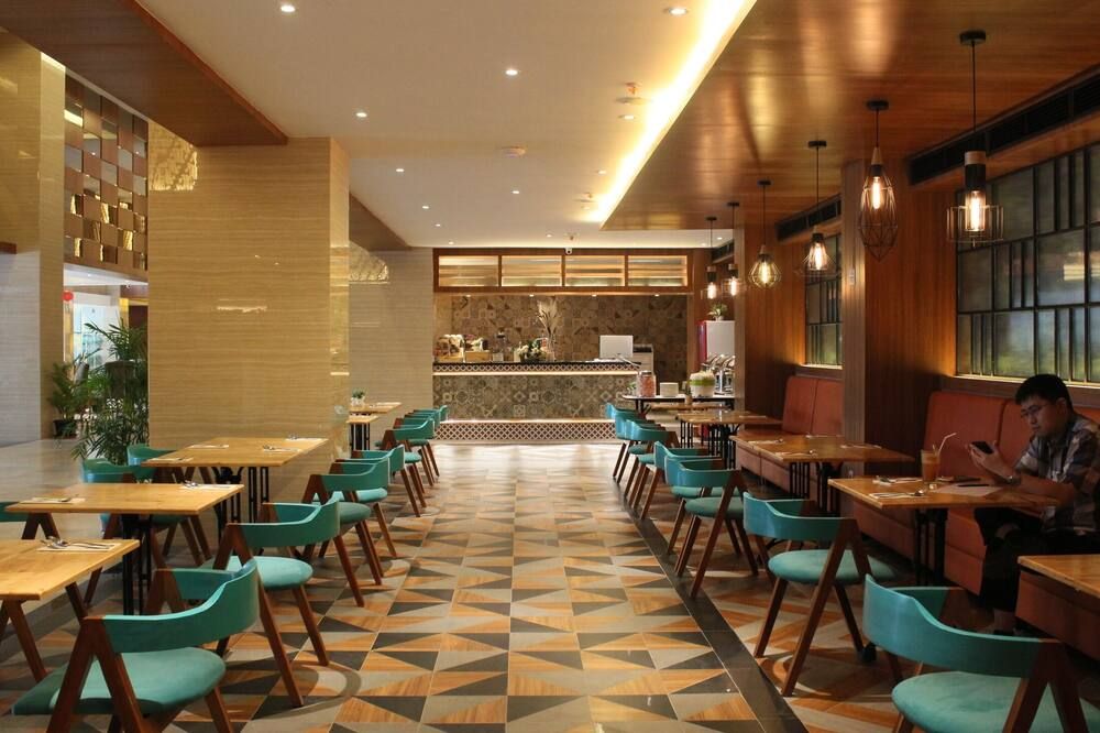 مطعم