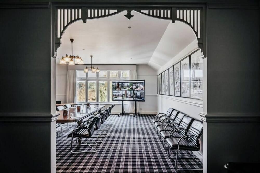 آخر