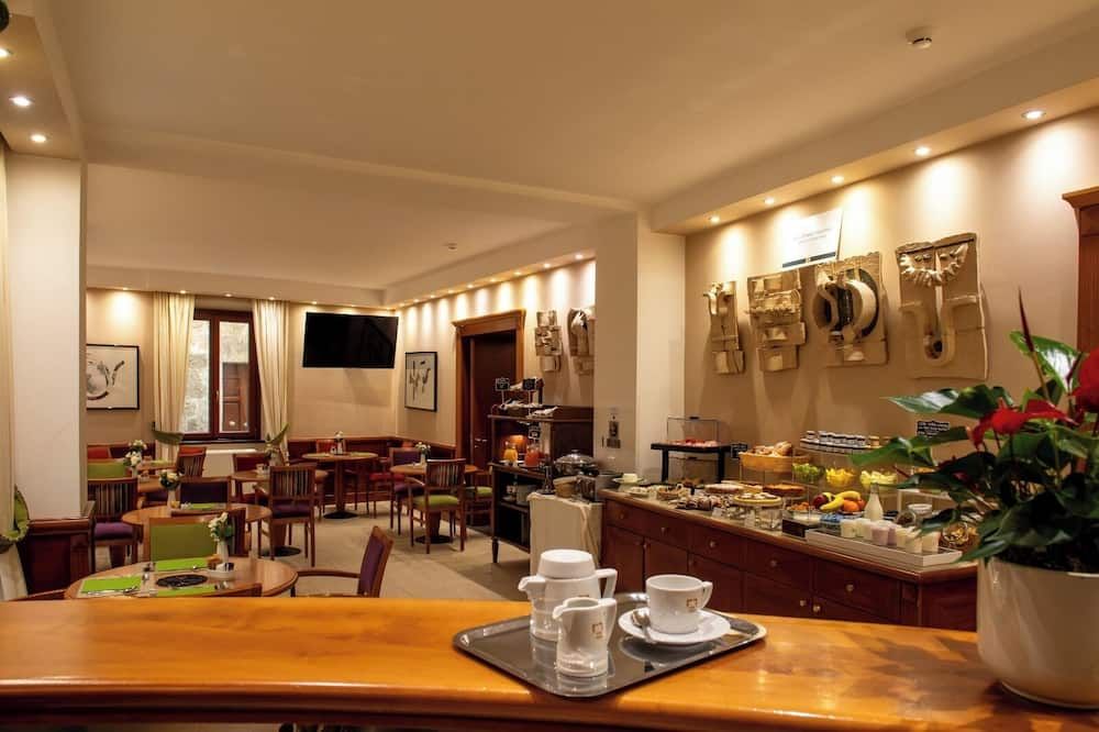 مطعم