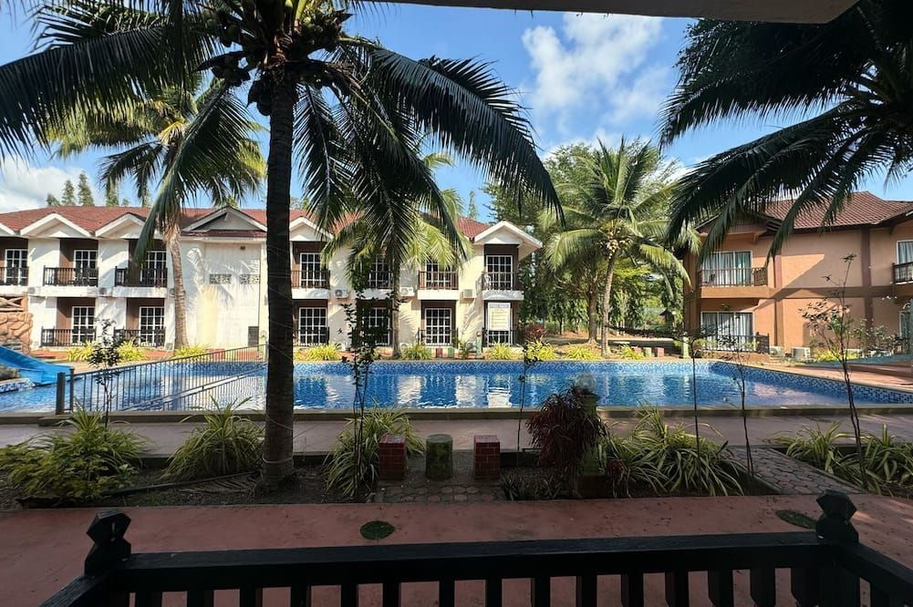 حوض السباحة صورة