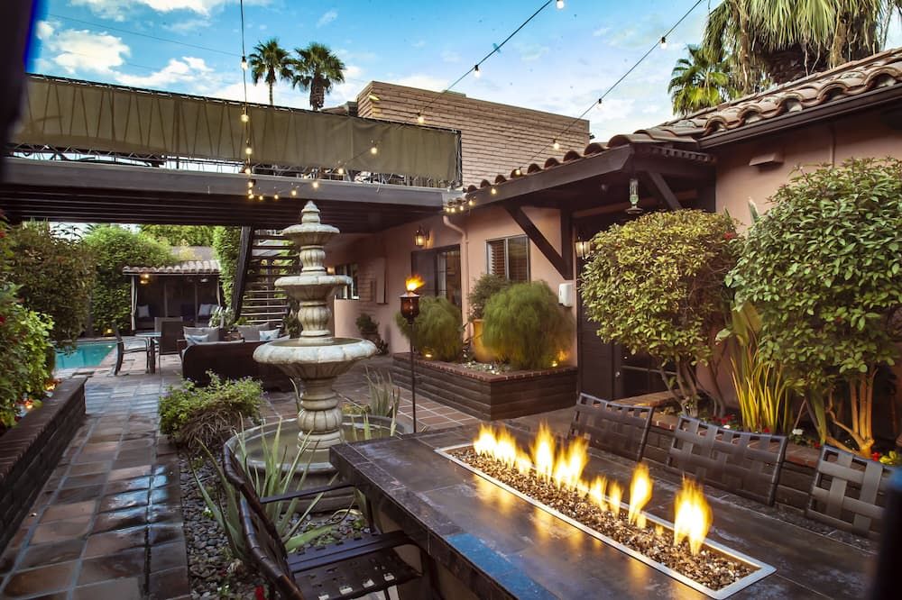 شرفة مرصوفة