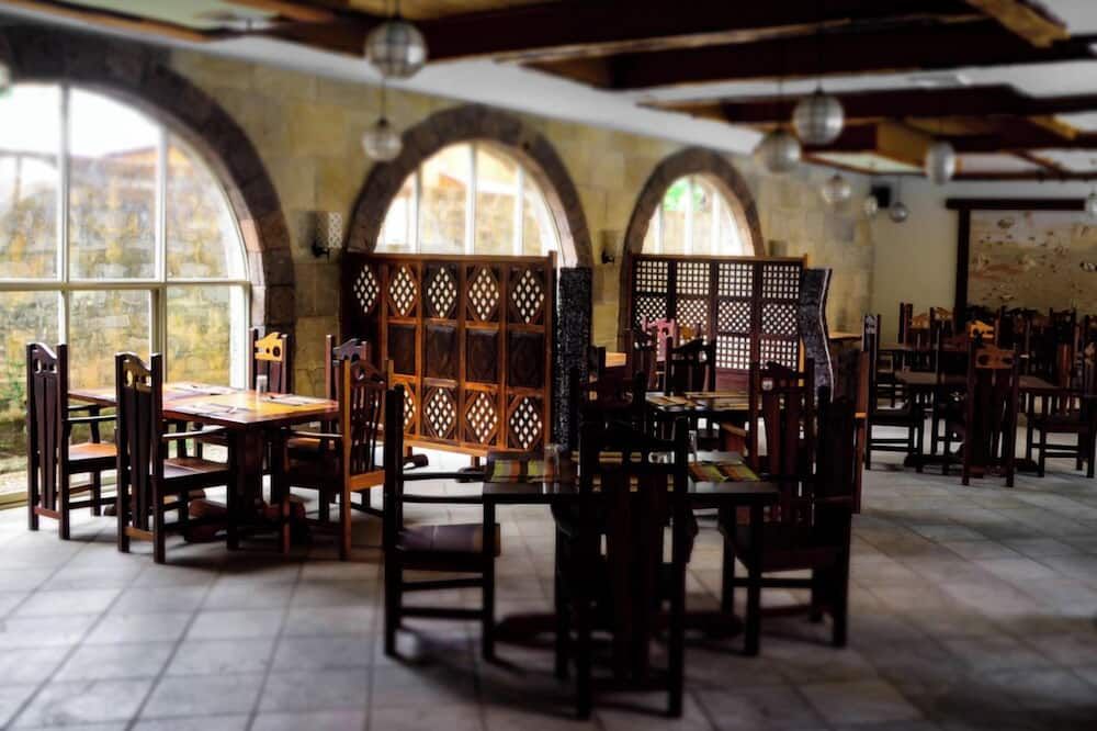 مطعم