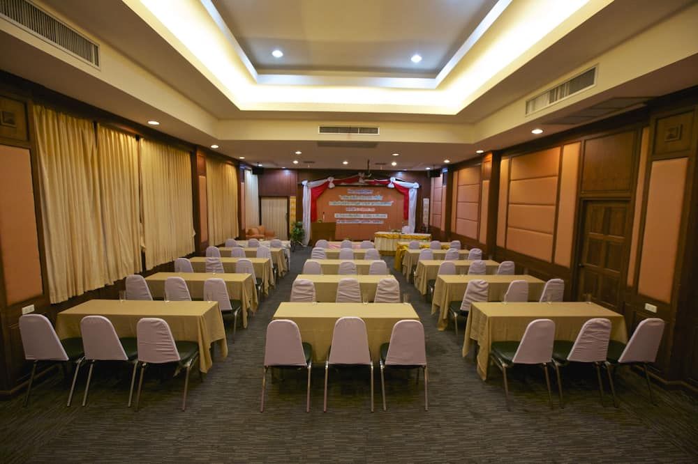 غرفة الاجتماعات