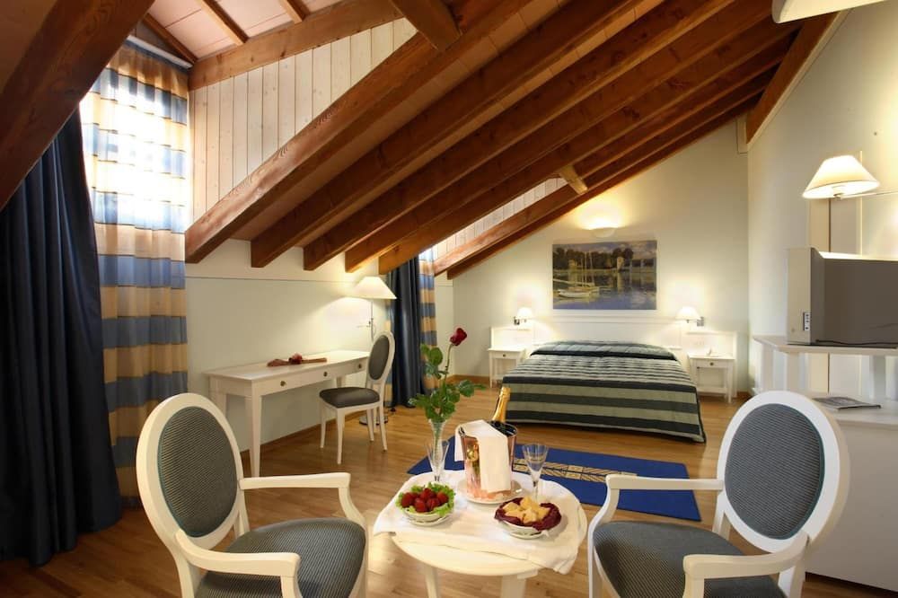 آخر