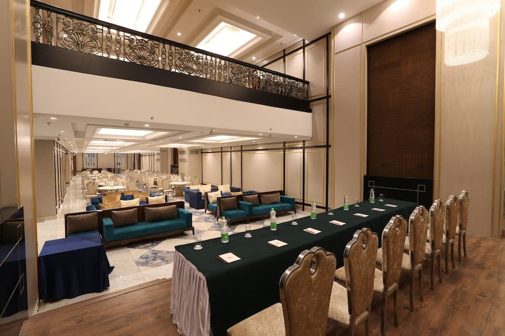 غرفة الاجتماعات