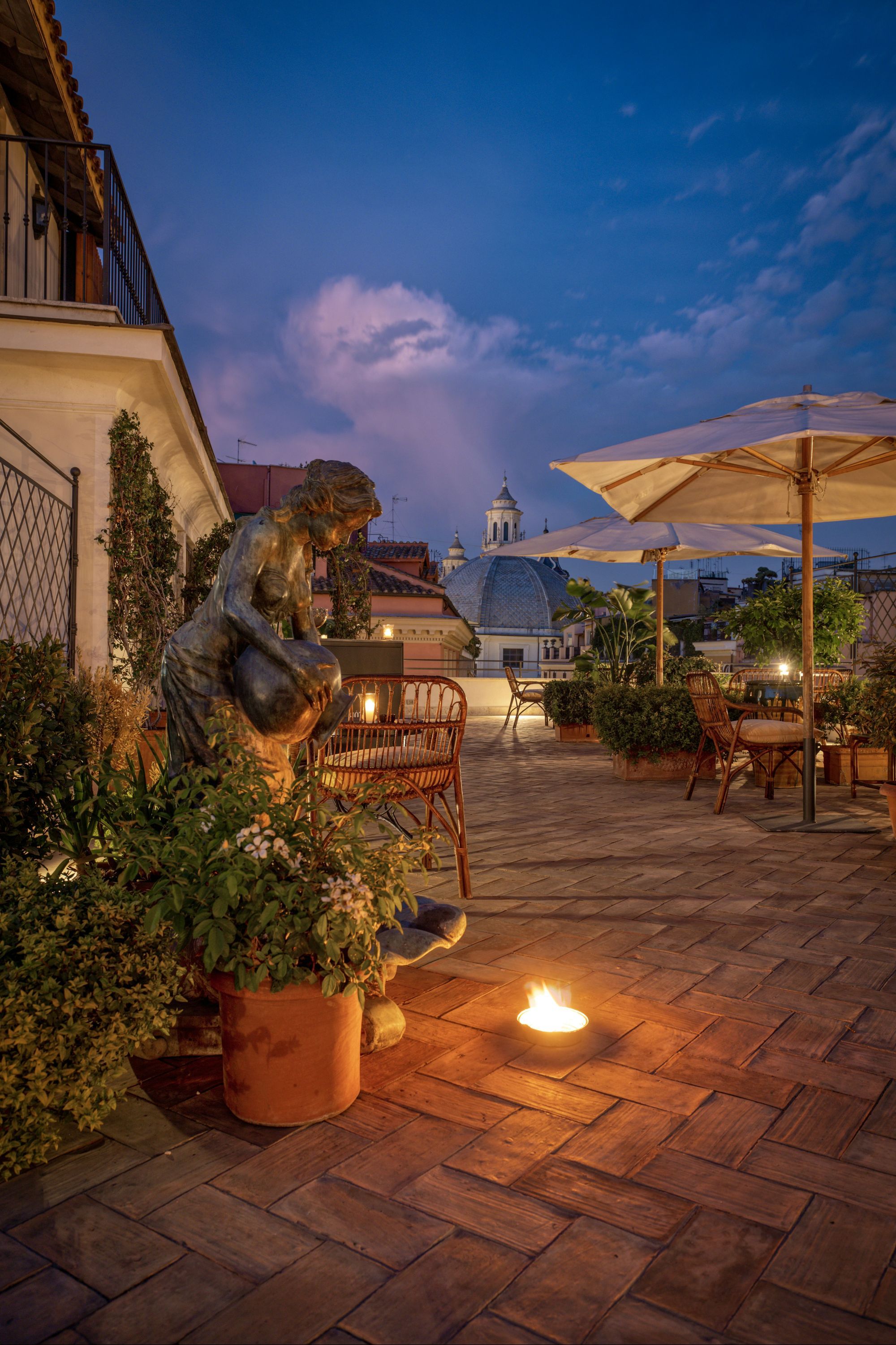 شرفة مرصوفة