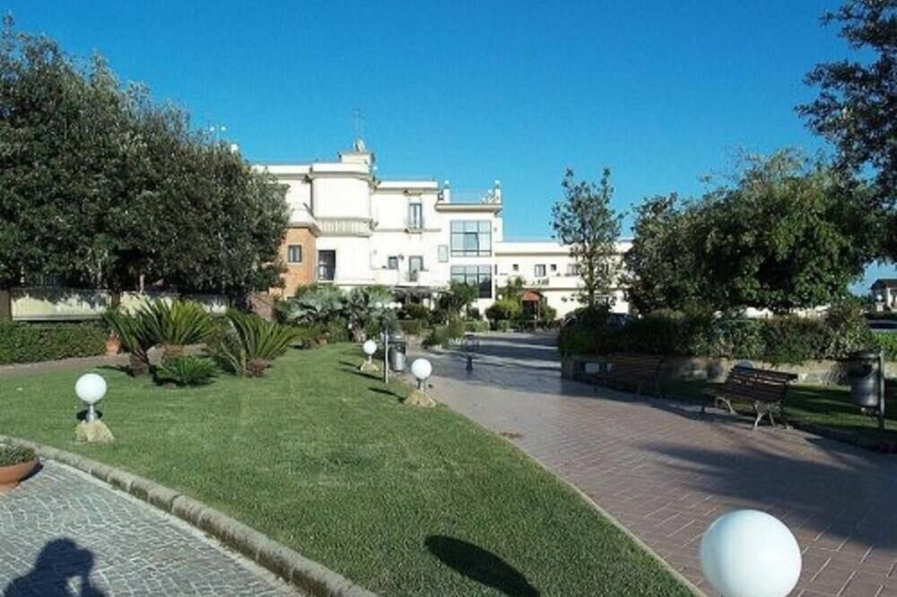 آخر