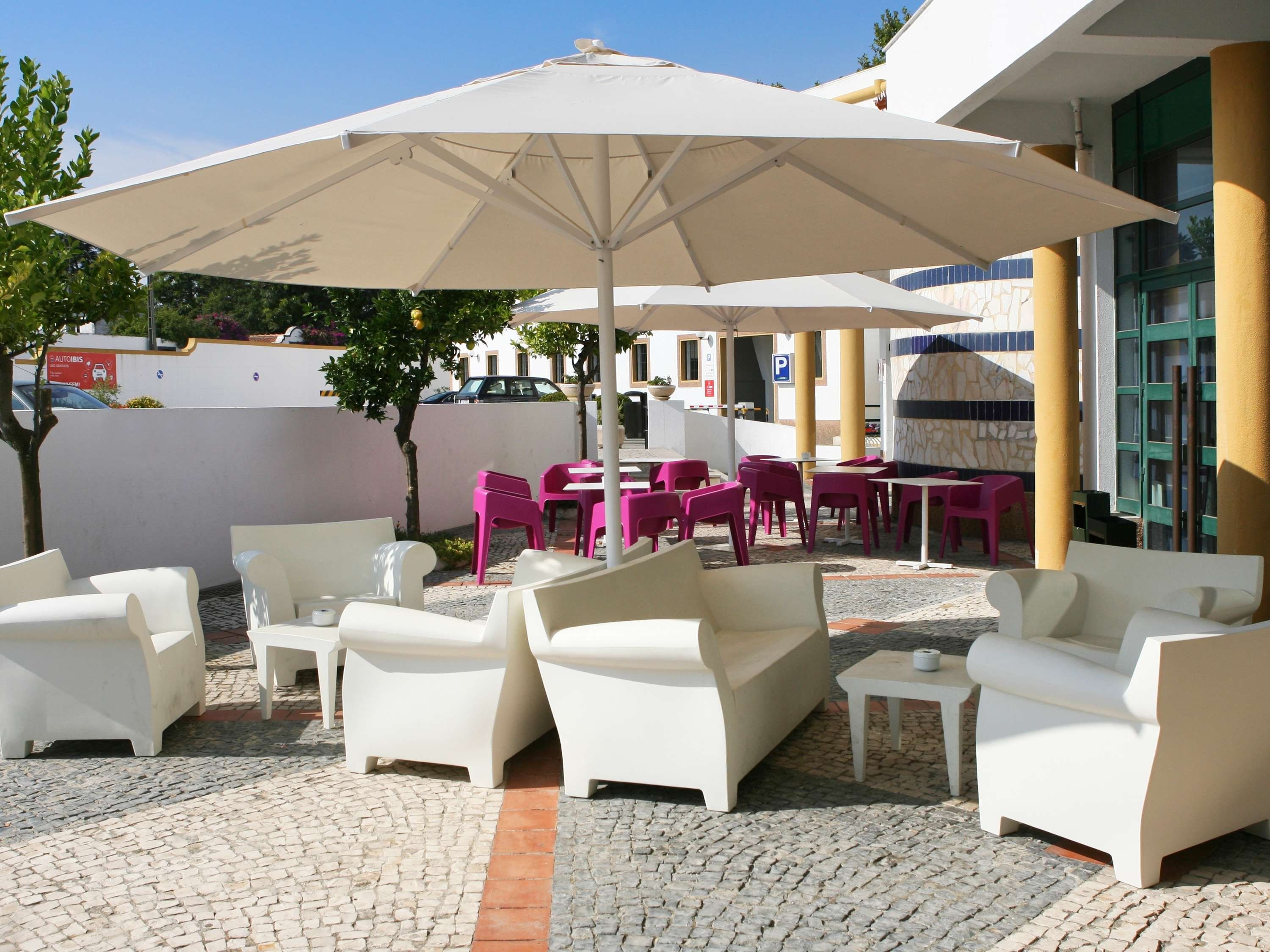 شرفة مرصوفة