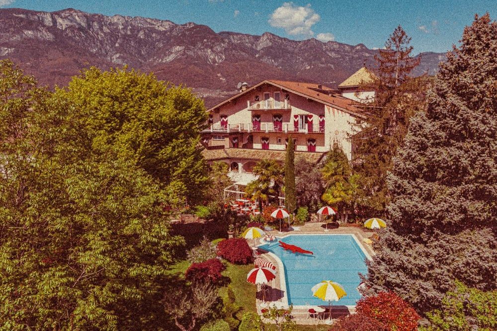 حوض السباحة صورة