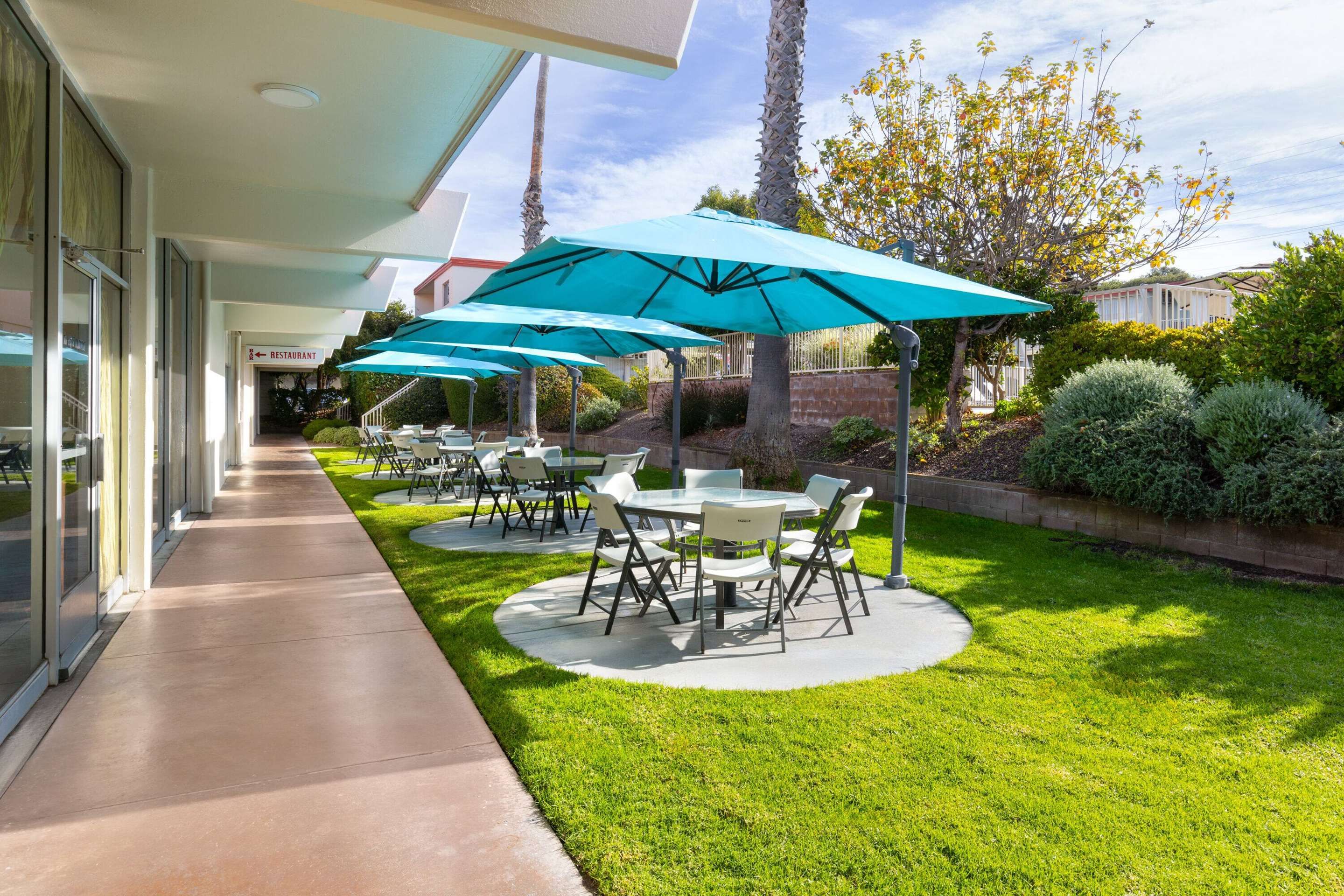 شرفة مرصوفة