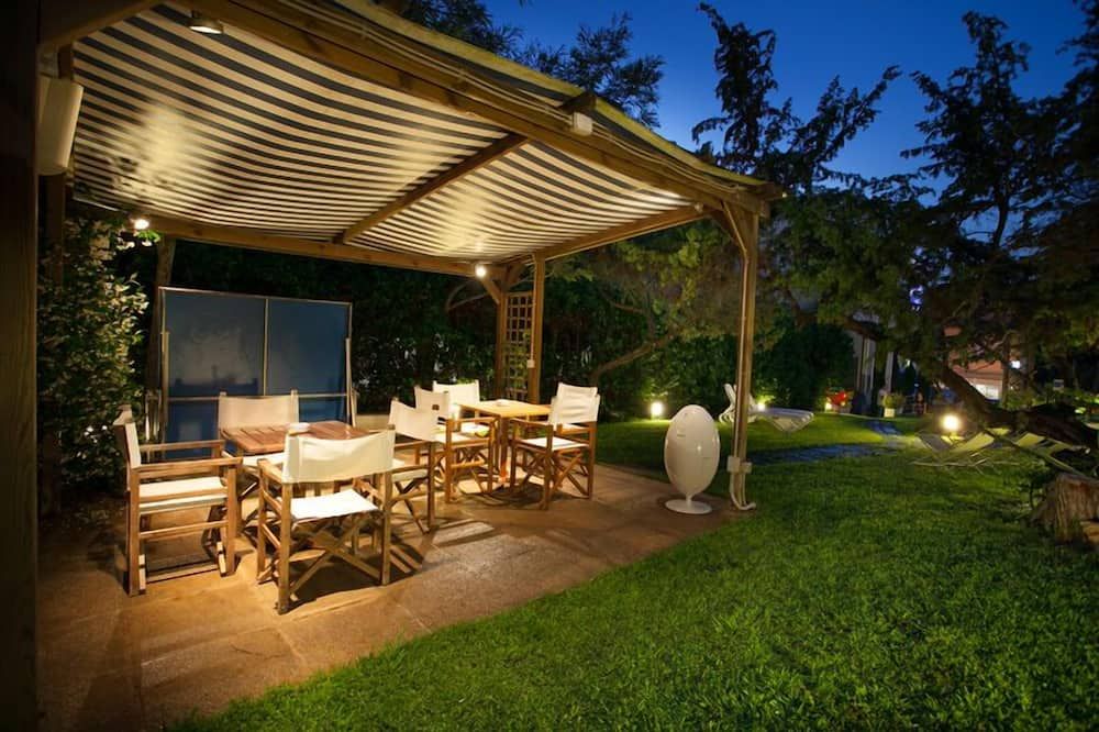 شرفة مرصوفة صورة