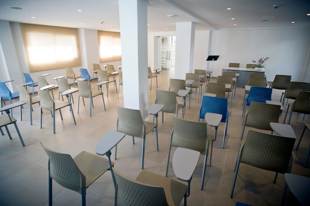 غرفة الاجتماعات