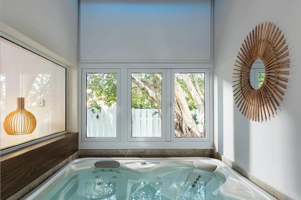آخر