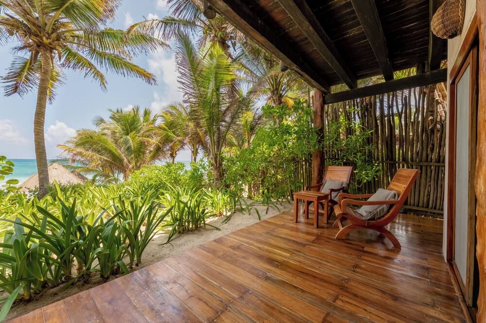 شرفة مرصوفة