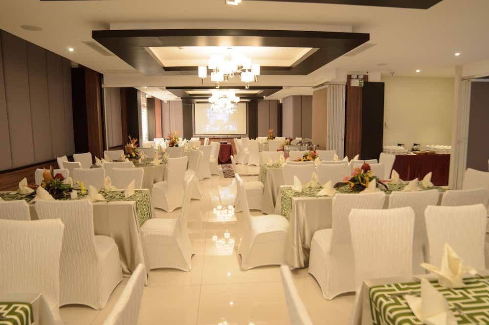 قاعة الولائم