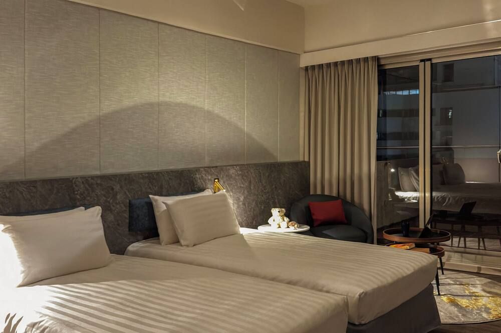 آخر