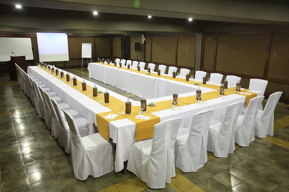 غرفة الاجتماعات