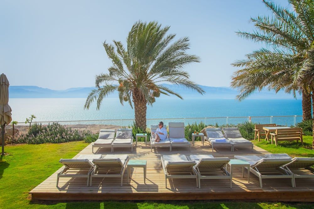 شرفة مرصوفة